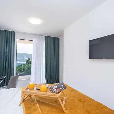 Luxury Salt Apartment