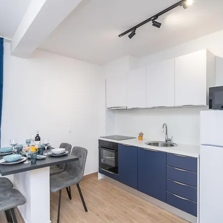 Luxury Salt Apartment